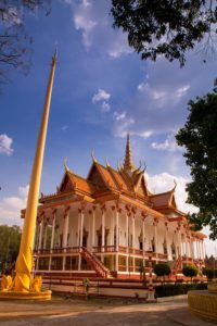 mekong kratie 100 pillar pagoda